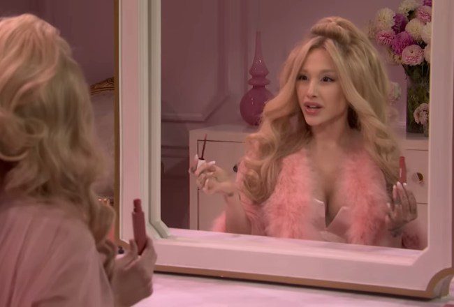 Jennifer Coolidge Impression d’Ariana Grande, Chloe Fineman