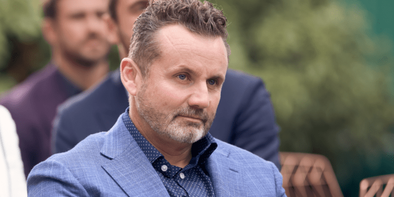 La star de Neighbours remporte le prix du meilleur feuilleton après le départ de Toadie
