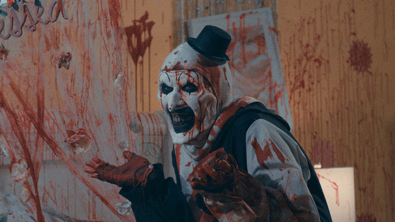 Art le Clown haussant les épaules Terrifier 3