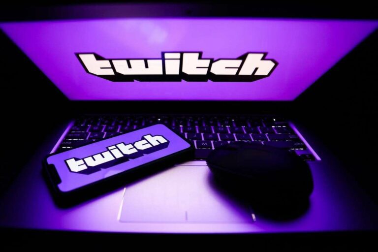 Twitch suspend plusieurs streamers arabes suite à des pressions liées à un panel de TwitchCon datant d’un mois.