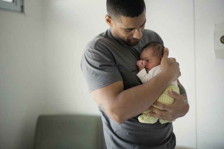 Boost Your Chances of Fatherhood: The Complete Guide to Male Infertility Augmentez vos chances de devenir père : le guide complet sur l'infertilité masculine