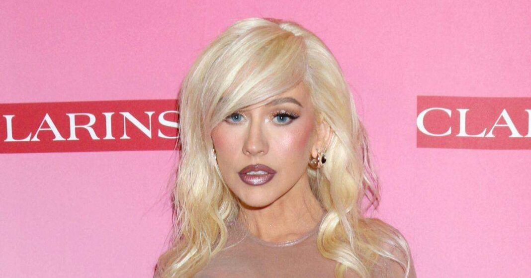 Christina Aguilera's Insights on Body Image and Weight: 5 Key Quotes Les réflexions de Christina Aguilera sur son image corporelle et son poids : 5 citations clés