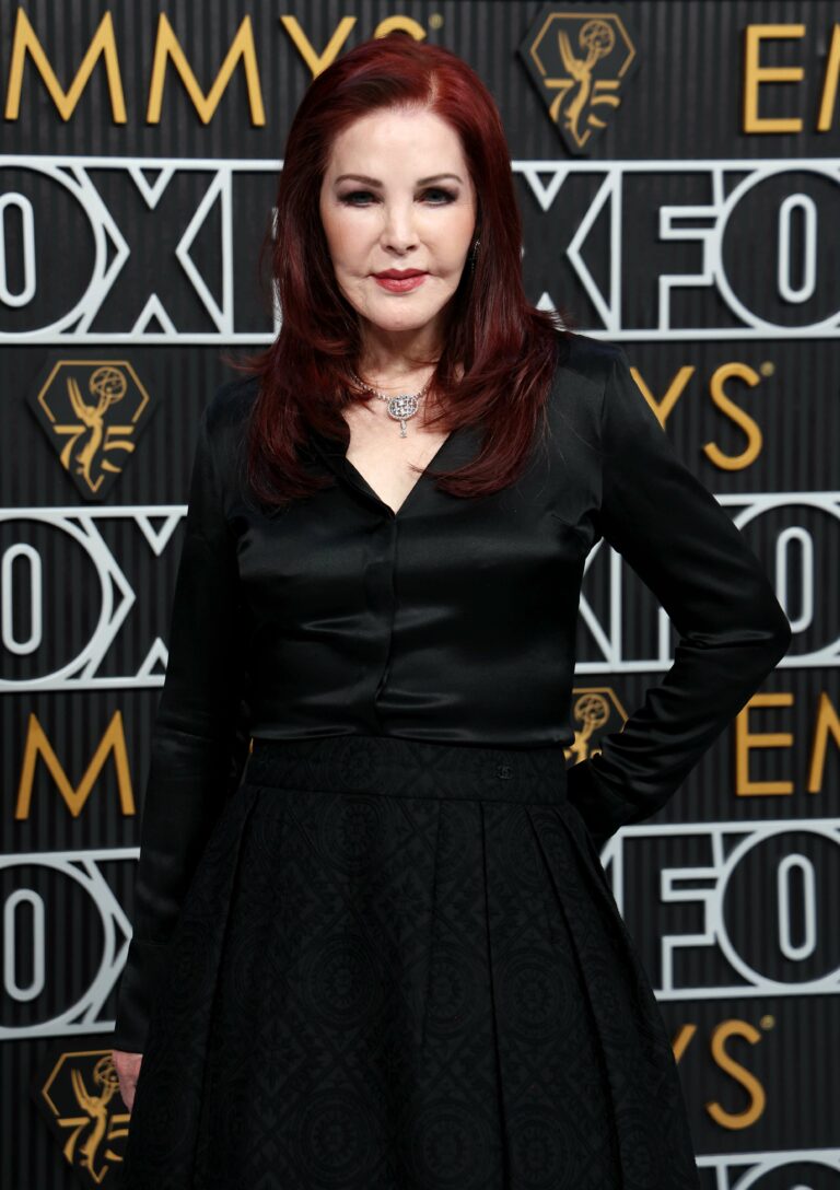 Priscilla Presley porte plainte contre son ancien avocat pour avoir enregistré et diffusé des vidéos privées de leur réunion