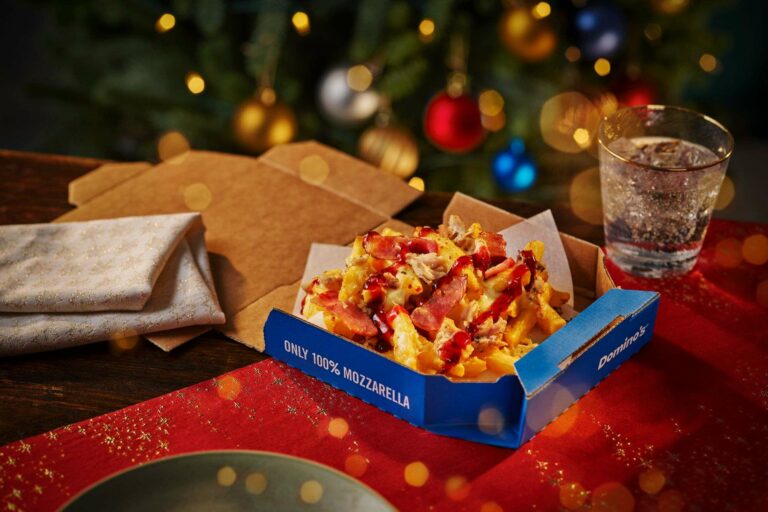 Domino's dévoile son nouveau menu de Noël avec une pizza aux canneberges et un dessert irrésistible pour ravir les fans