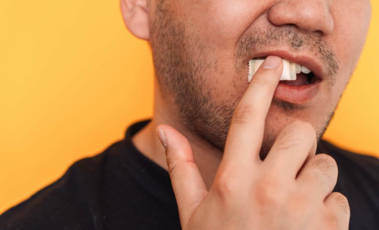 L'impact du snus dans le football : une addiction touchant près de la moitié des joueurs et ses dangers pour la santé