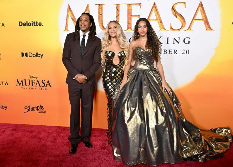 Jay-Z défend Beyoncé et Blue Ivy lors de la première de 'Mufasa' après avoir rejeté les accusations de viol.