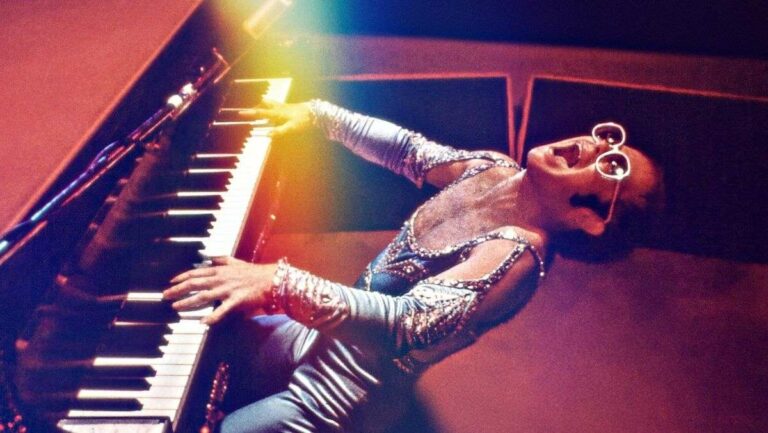 Guide pour visionner 'Elton John: Never Too Late' en streaming – Accédez au documentaire musical depuis n'importe quel endroit